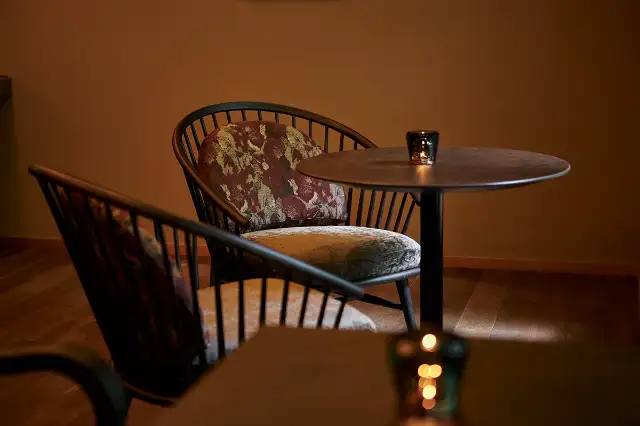 穏坐bar