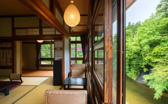 藤三旅館