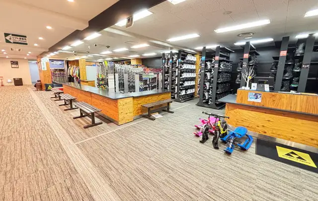 マウントレースイスキー場