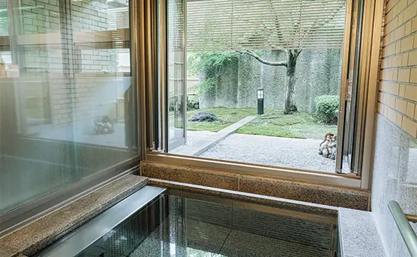 琵琶レイクオーツ