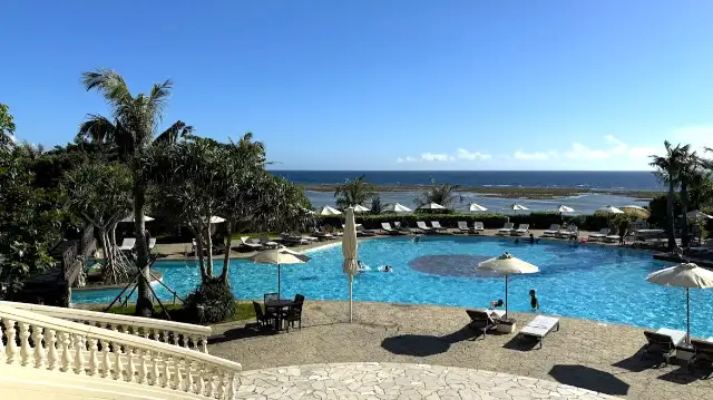 ホテル日航アリビラ