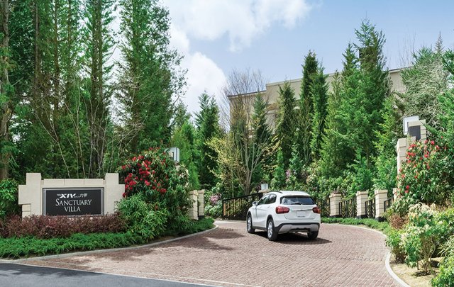 ｴｸｼﾌﾞ六甲ｻﾝｸﾁｭｱﾘ・ｳﾞｨﾗ