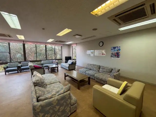 談話室(Wi-Fi環境あり)