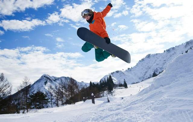 パークホテル白樺館（ｽｷｰｱｶﾃﾞﾐｰ）