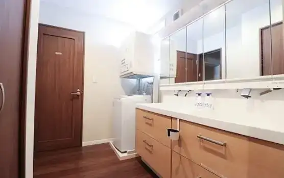 キッチン、洗濯機、シャワー、Wi-Fi等完備　※弊社提携のシェアハウスの場合