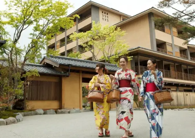 湯宿季の庭　お宿木の葉