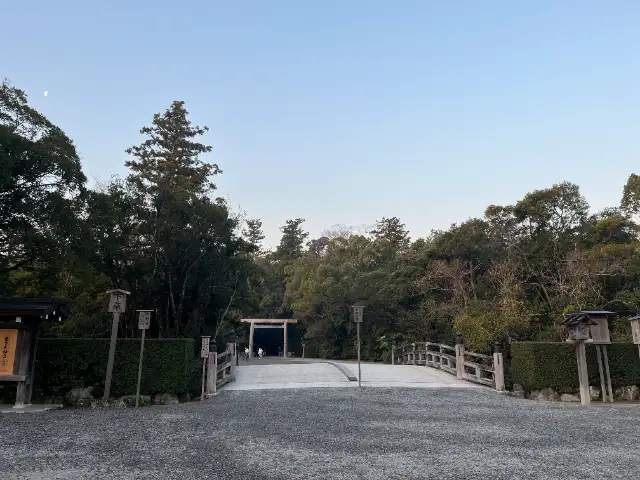 伊勢外宮参道　伊勢神泉