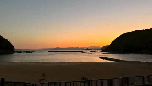 サンセットが美しい海水浴場の隣です👀
