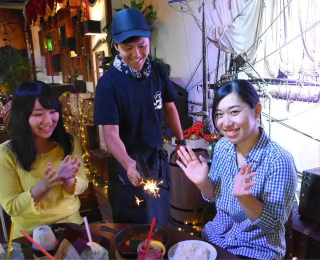 場内の海賊レストラン!