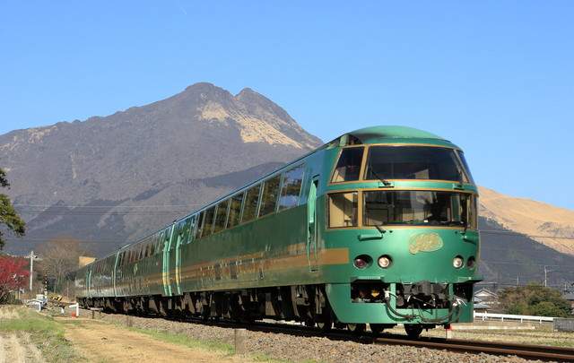 TOTO 山と星空の湯布院