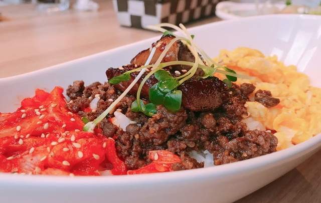 ｱﾙﾃｯﾂｧ・ﾄﾏﾑ　　ｶﾏﾛ・ｽﾃｰｷﾀﾞｲﾅｰ