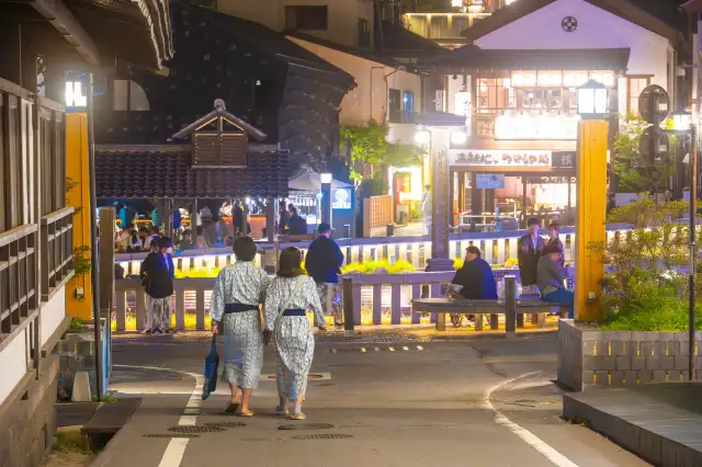 亀の井ホテル 草津湯畑