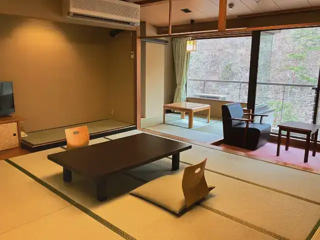ホテル湯西川