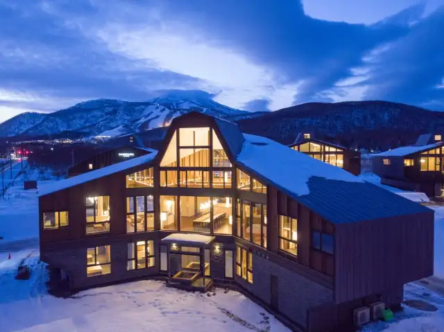 NISEKO WOW