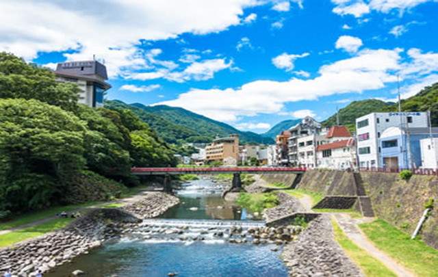 箱根強羅　月の泉