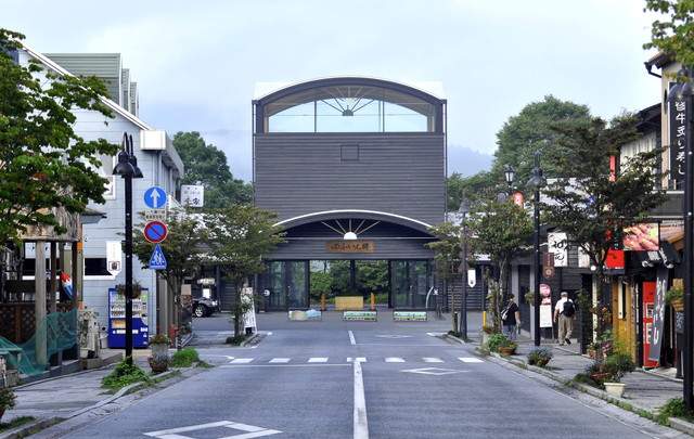 TOTO 山と星空の湯布院