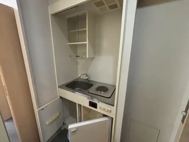 寮 部屋内