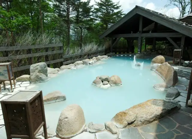 湯宿季の庭　お宿木の葉
