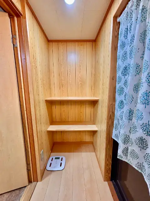シャワー室