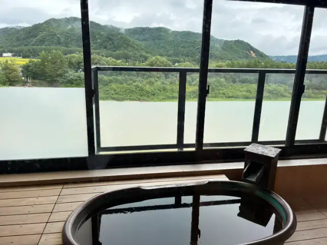 緑翠亭　景水