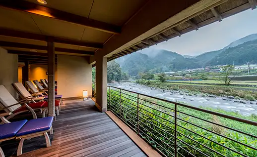 嵯峨沢館