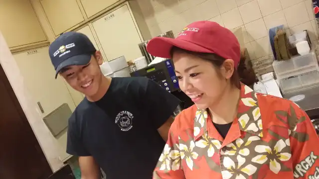 クア・アイナ 三井アウトレットパーク岡崎
