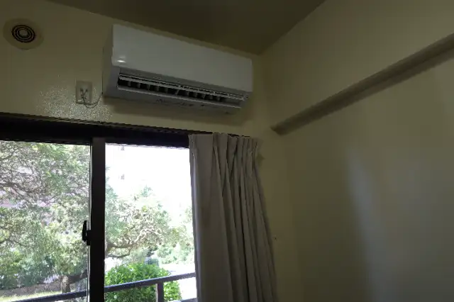 部屋内エアコン